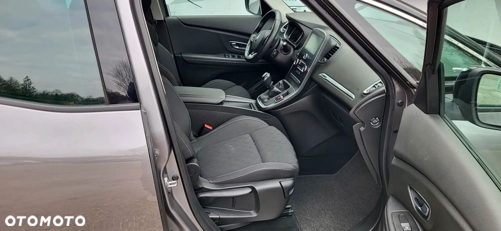 Renault Scenic BLUE dCi 120 BUSINESS EDITION - 19