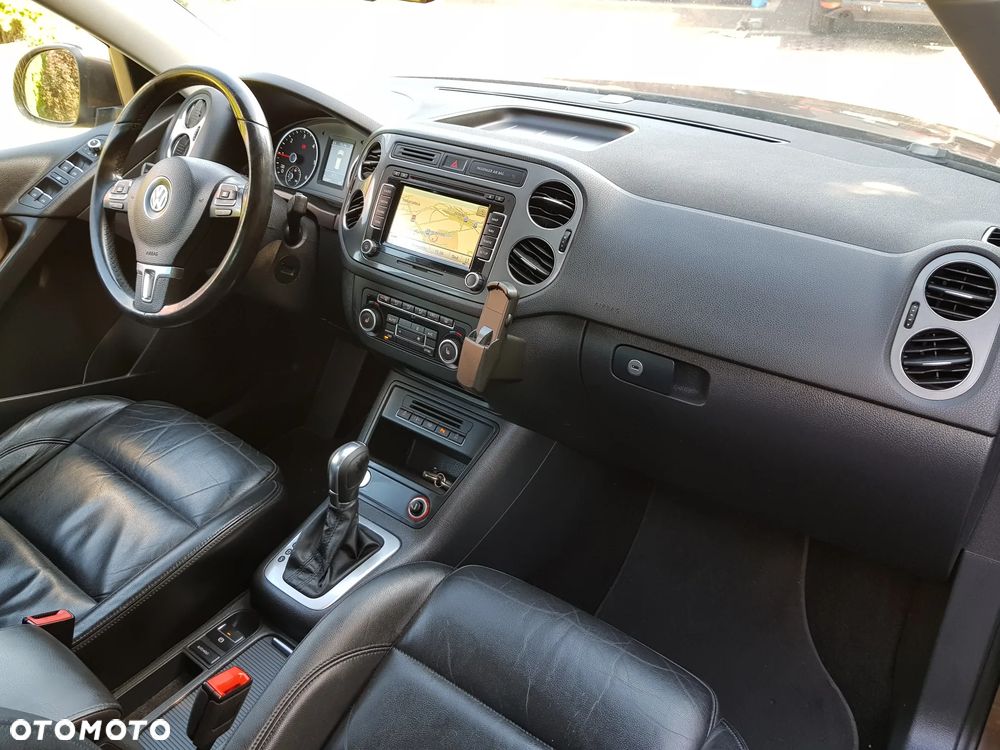 Volkswagen Tiguan 2.0 TDI DPF 4Motion BlueMotion Technology DSG Sport & Style - 21