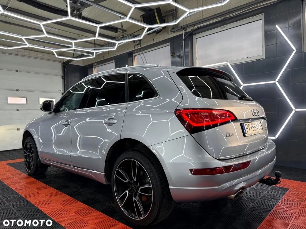 Audi Q5 2.0 TDI Quattro S tronic sport - 9
