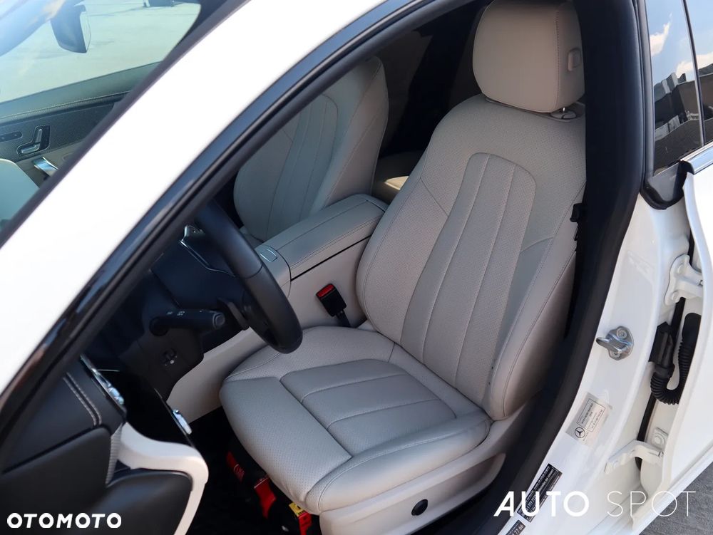 Mercedes-Benz CLA 220 4-Matic 7G-DCT - 16