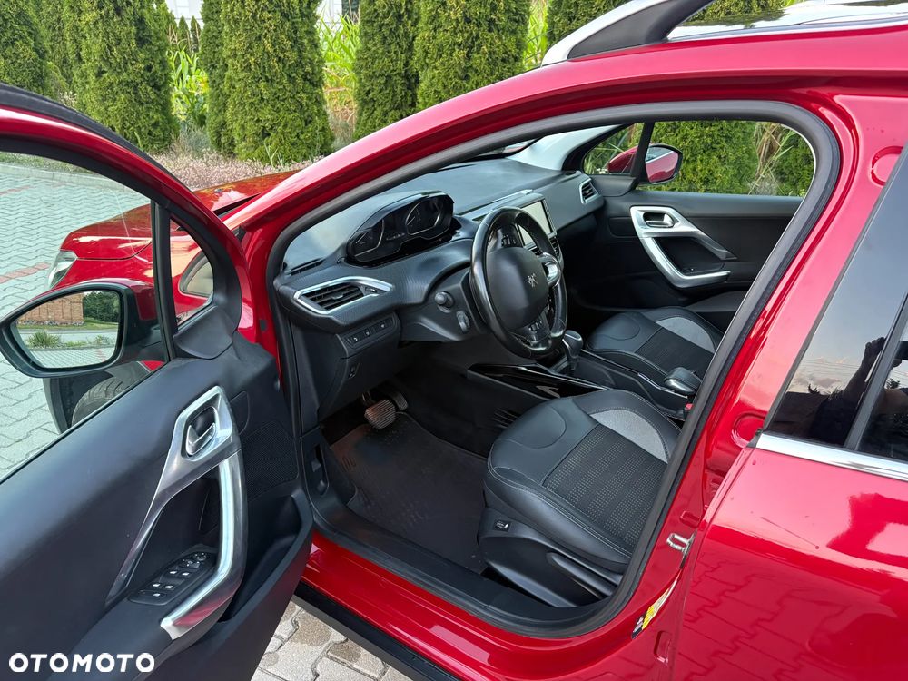 Peugeot 2008 1.2 Pure Tech Allure S&S EAT6 - 6