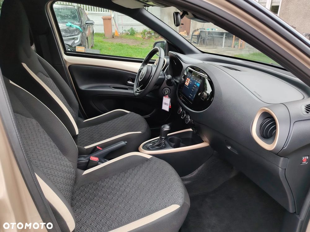 Toyota Aygo X 1.0 VVT-i Style CVT - 39