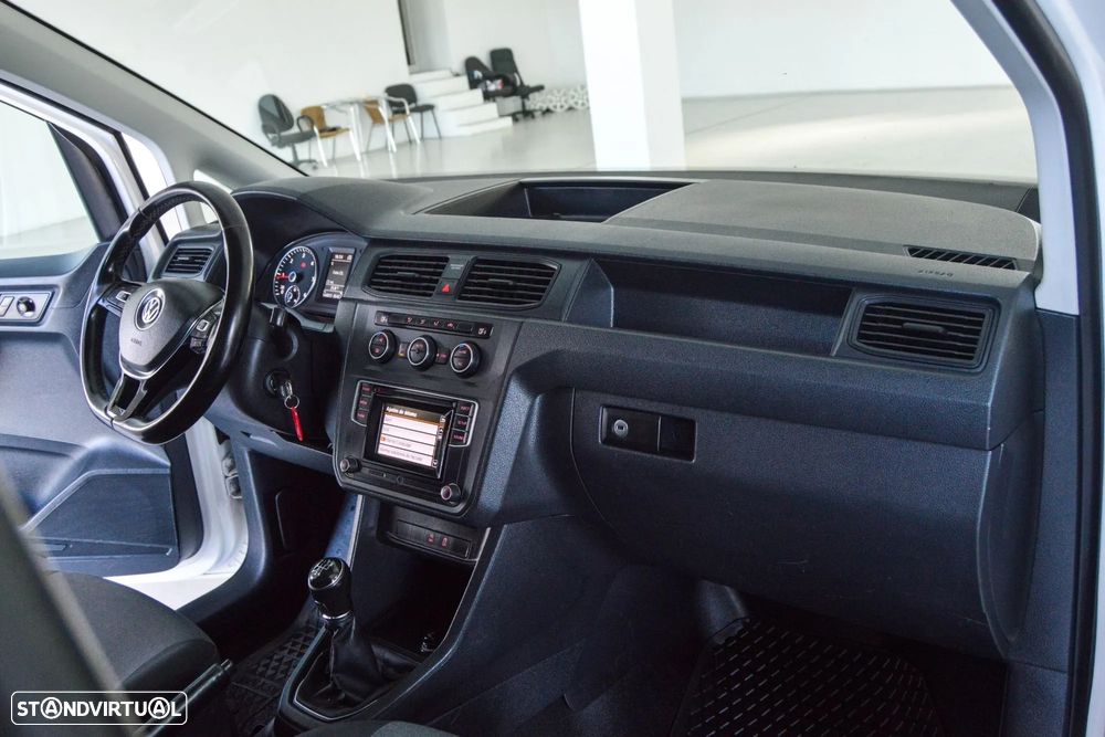 VW Caddy 2.0 TDi BlueMotion 2L - 8