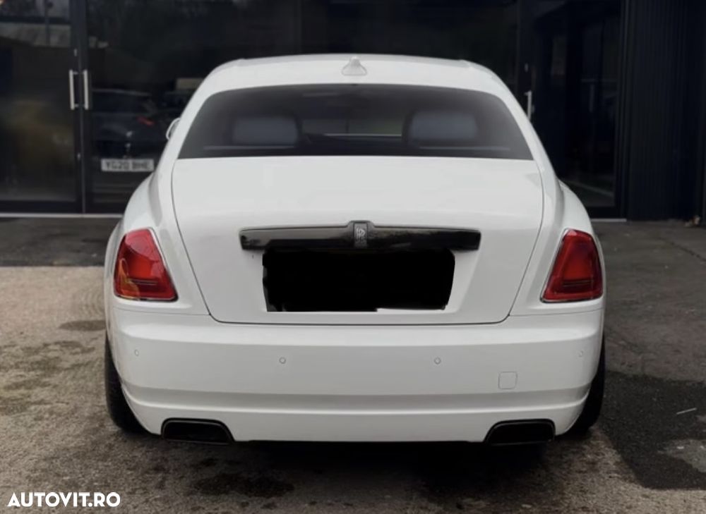 Rolls-Royce Ghost - 5