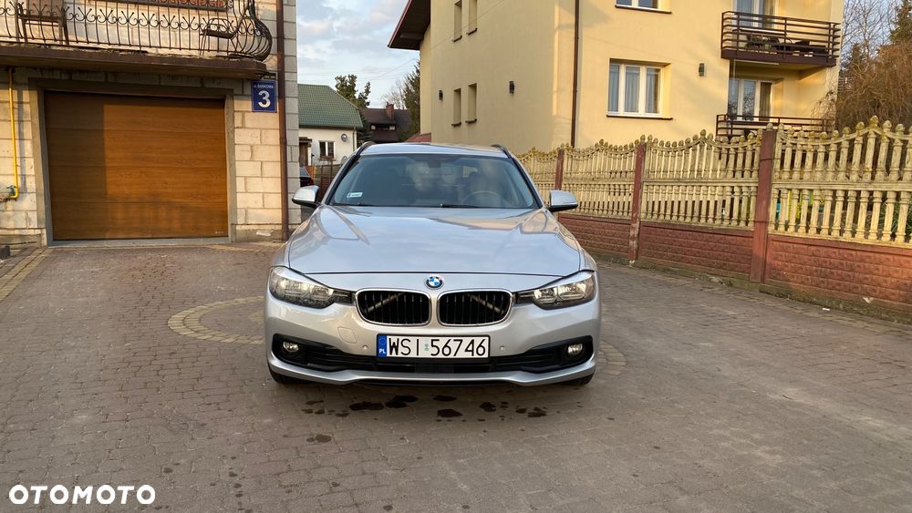 BMW Seria 3 318d - 5