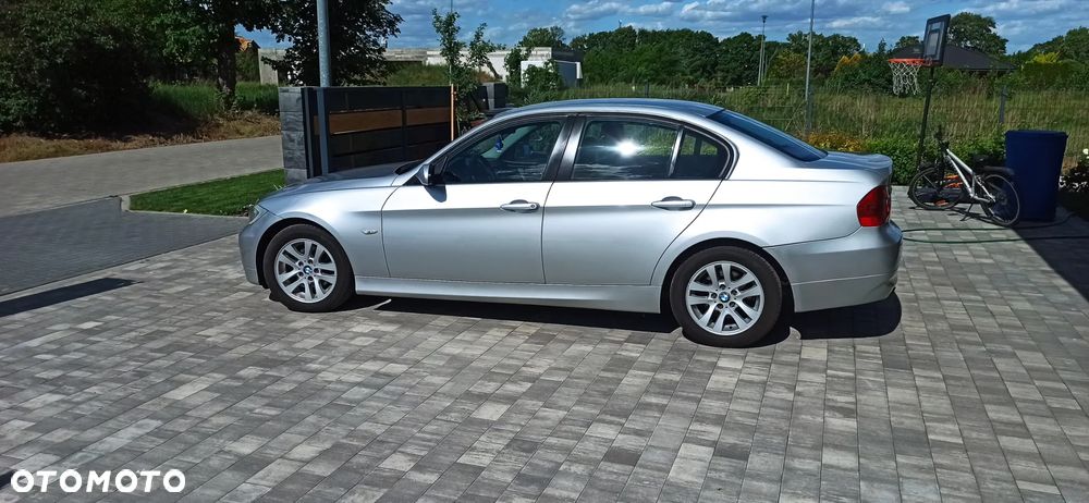 BMW Seria 3 320d - 11