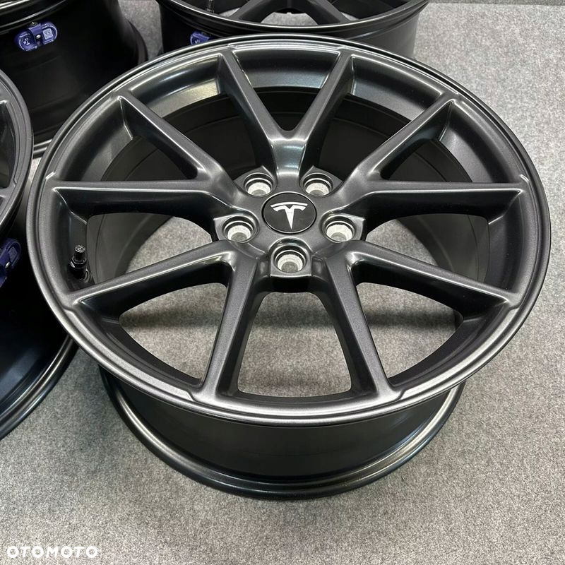 KOMPLET FELG TESLA MODEL 3 LIFT 18” 18 TPMS BLUETOOTH - 4
