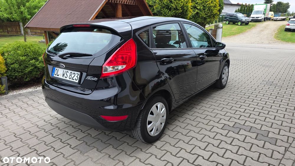 Ford Fiesta 1.25 Celebration - 6
