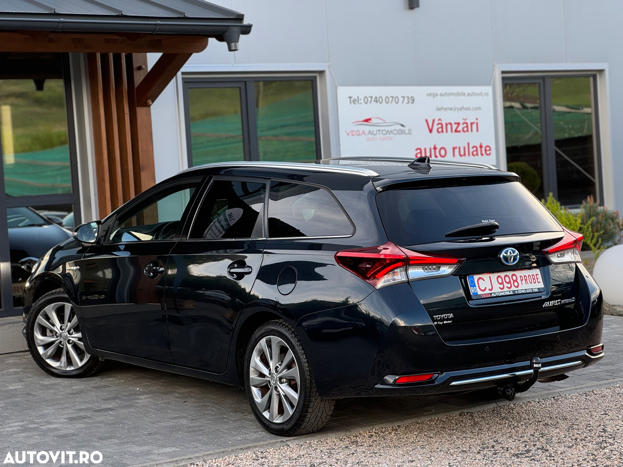 Toyota Auris 1.8 L VVT-i Hybrid Sol - 4