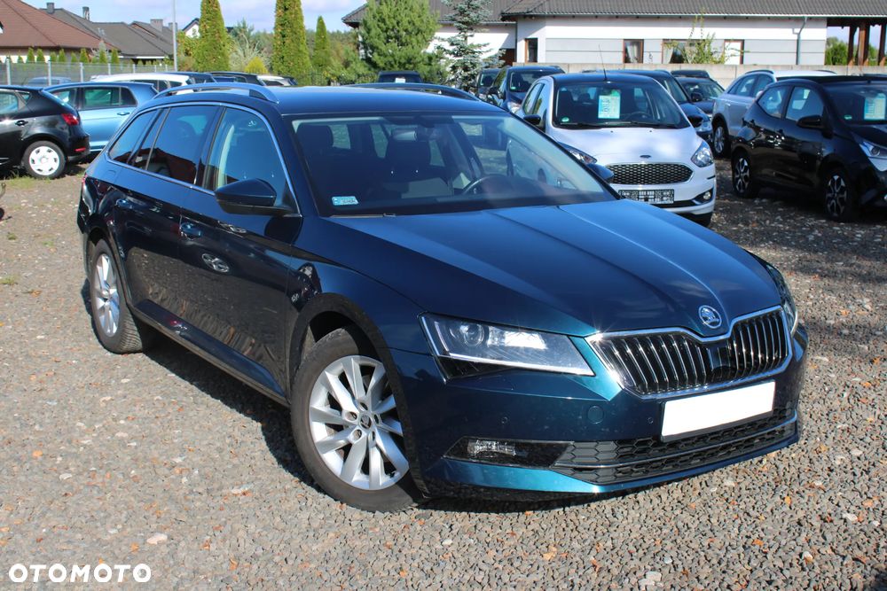 Skoda Superb 2.0 TDI Ambition DSG7 - 17