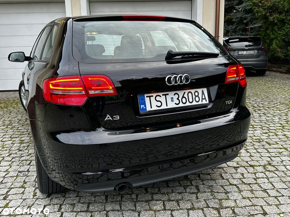 Audi A3 Sportback 1.6 TDI Ambiente - 8