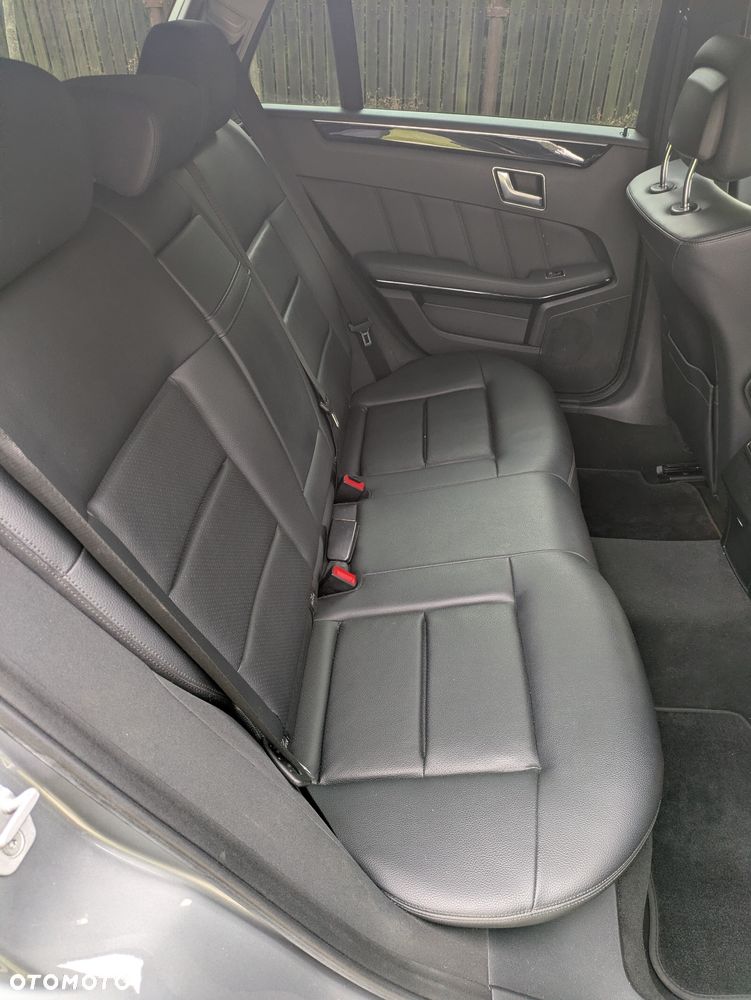 Mercedes-Benz Klasa E 250 CDI 4Matic 7G-TRONIC Avantgarde - 23