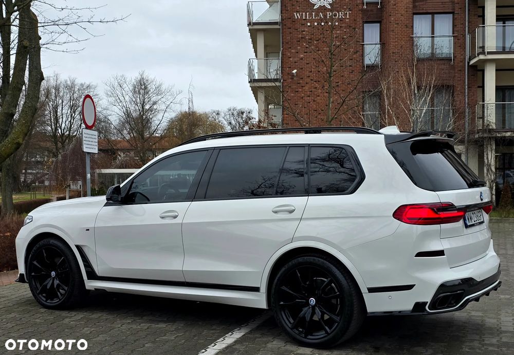 BMW X7 xDrive40i - 33