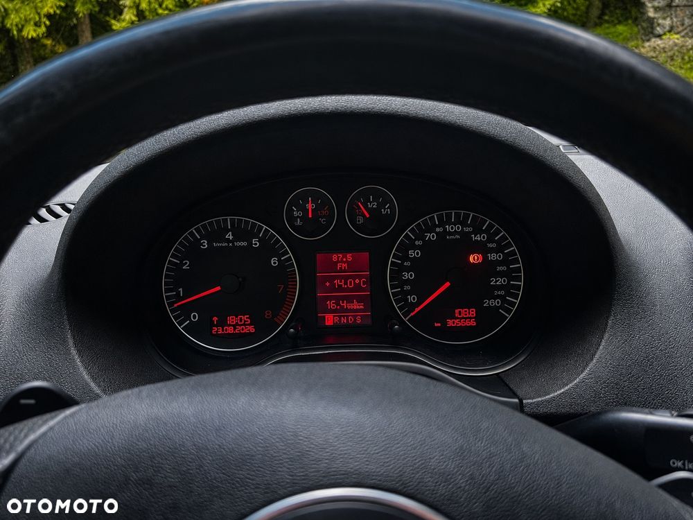 Audi A3 3-drzwiowe 3.2 Quattro Ambition DSG - 13