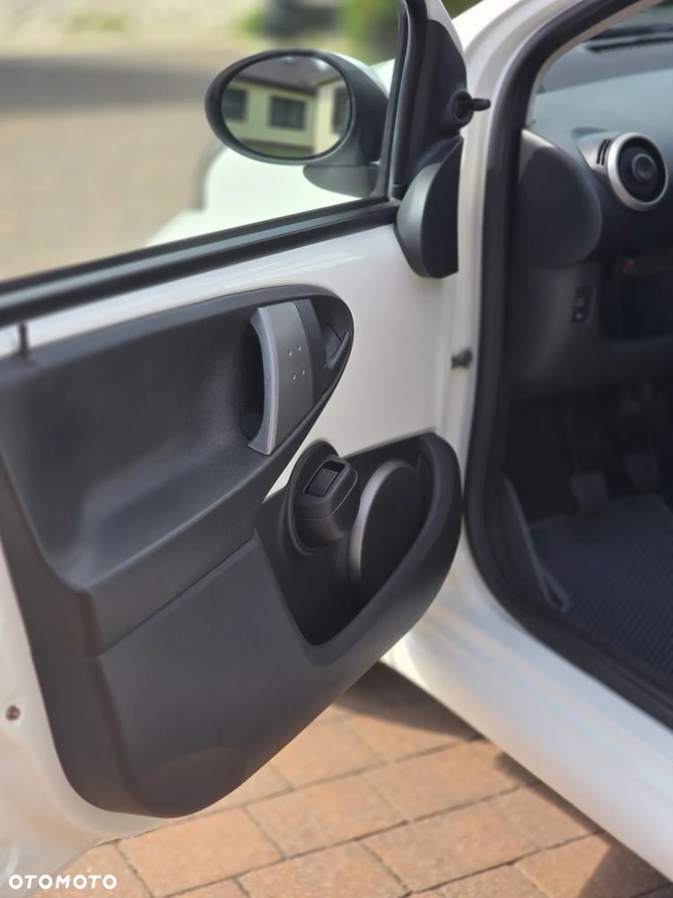 Toyota Aygo - 10