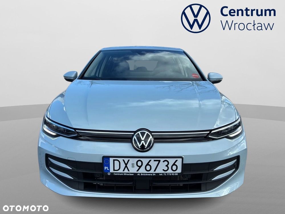 Volkswagen Golf - 8