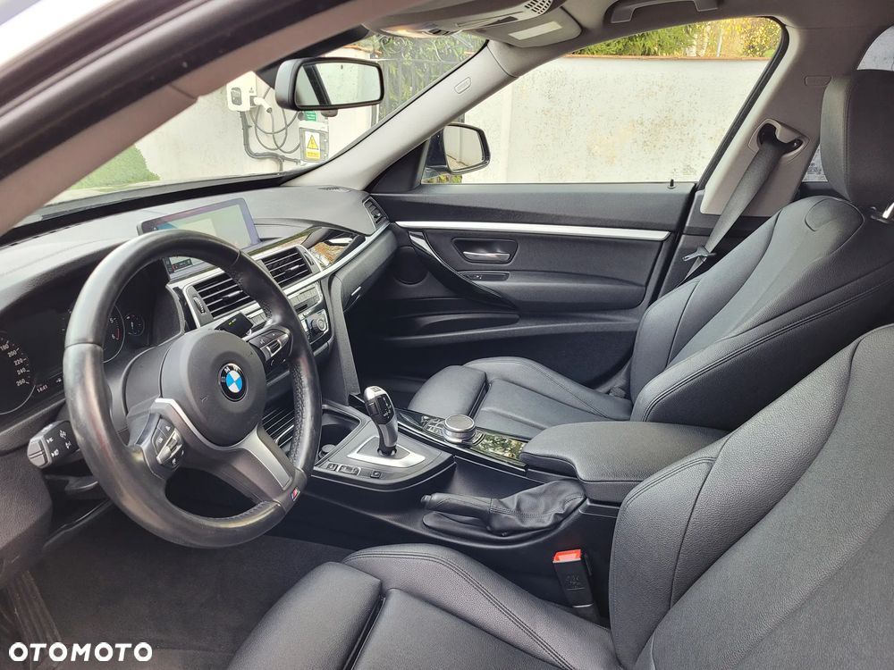 BMW Seria 3 320d M Sport - 4