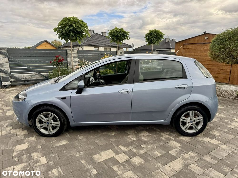 Fiat Grande Punto - 13
