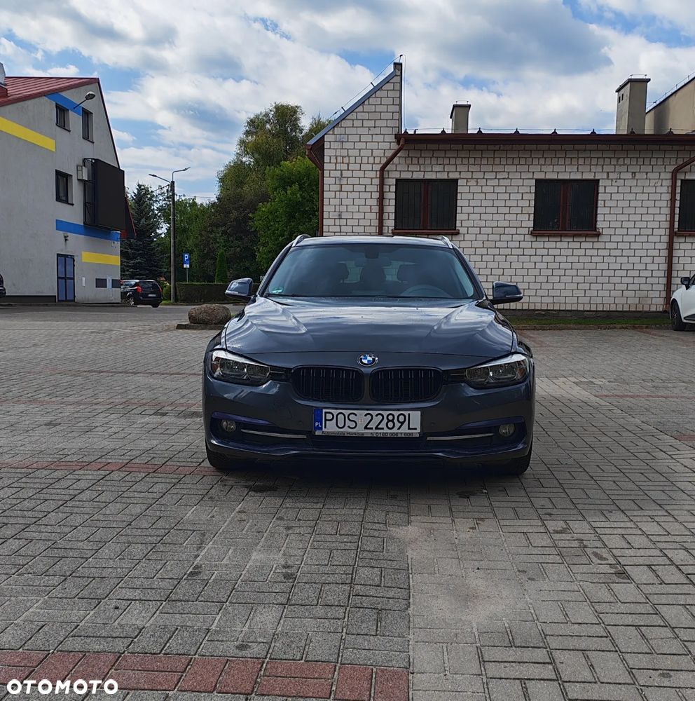 BMW Seria 3 320d Sport Line - 2