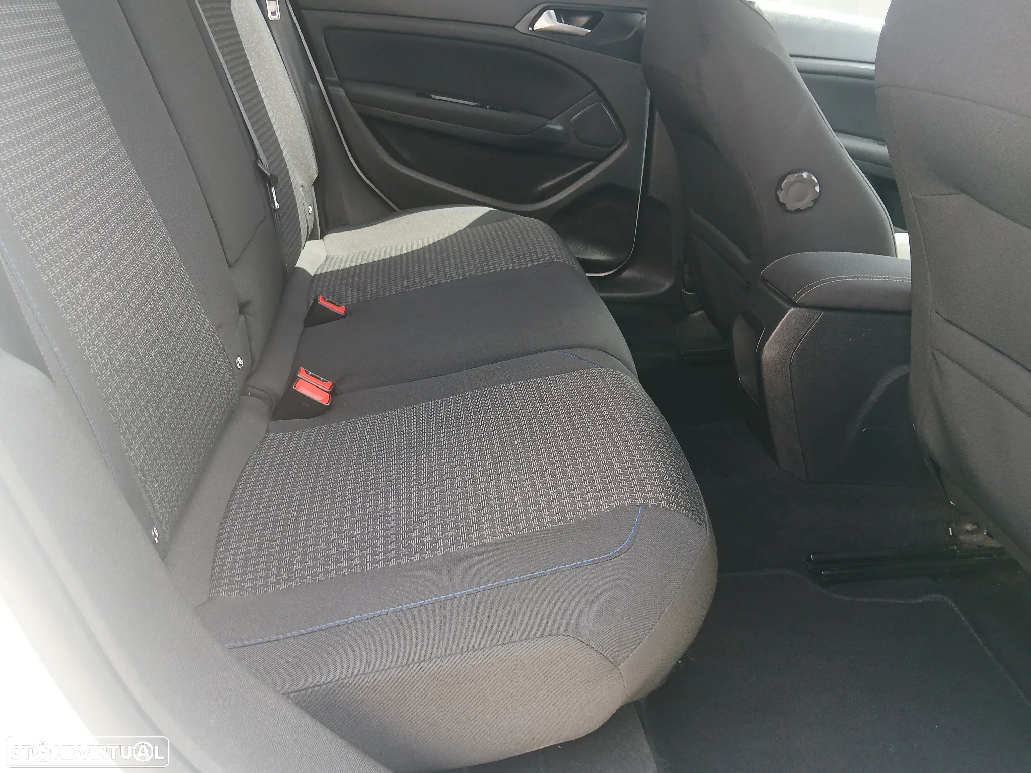 Peugeot 308 SW 1.5 BlueHDi Style - 22