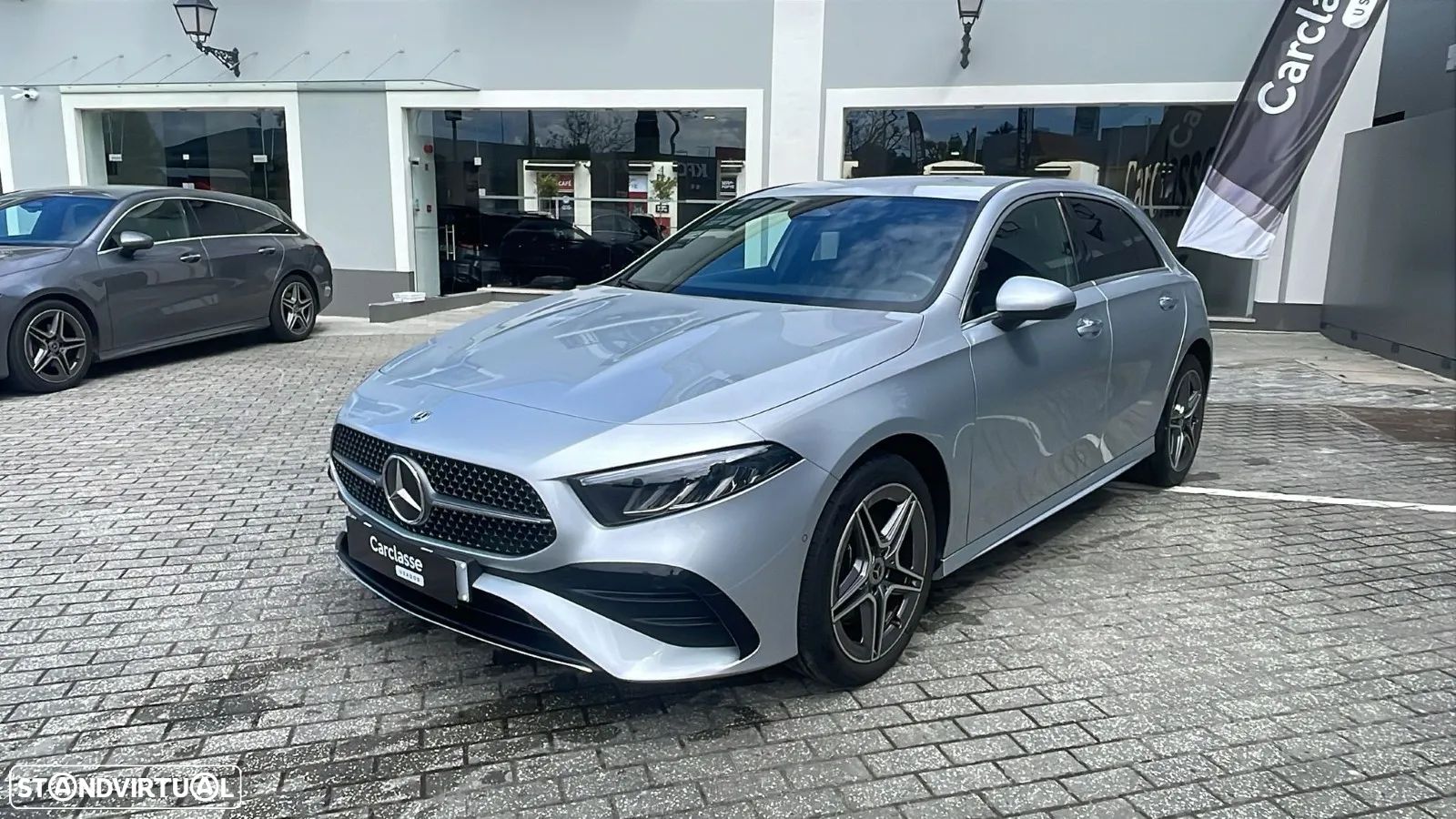 Mercedes-Benz A 250 e AMG Line - 1