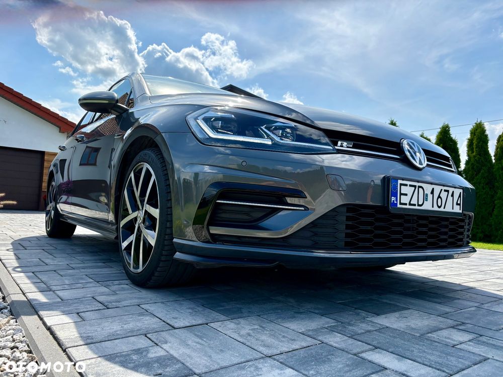 Volkswagen Golf - 25