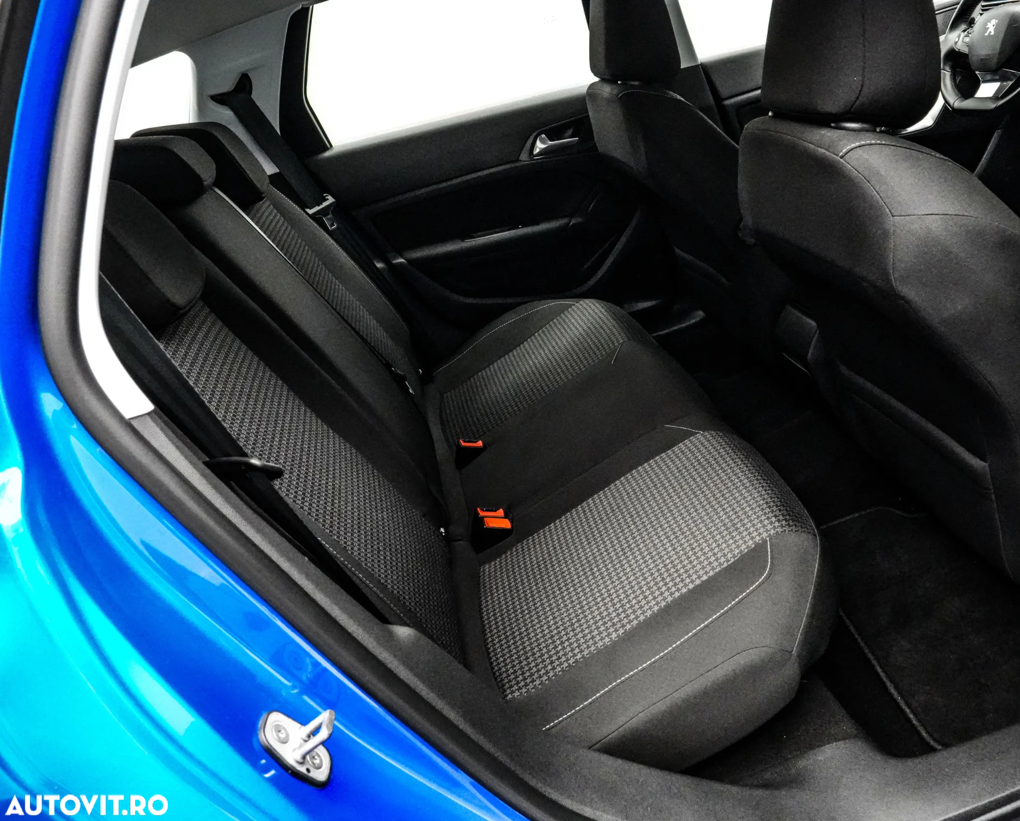 Peugeot 308 SW 1.5L BlueHDI EAT8 Allure Pack - 17