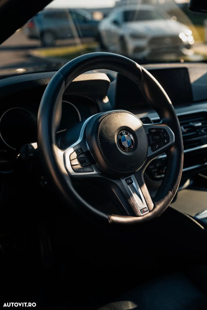 BMW Seria 5 530i xDrive Aut. M Sport Edition - 8