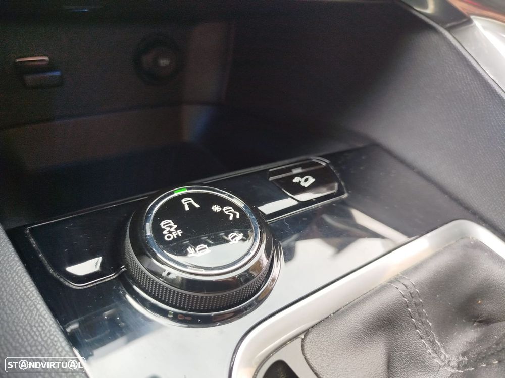 Peugeot 5008 1.2 PureTech Allure Grip Control - 33