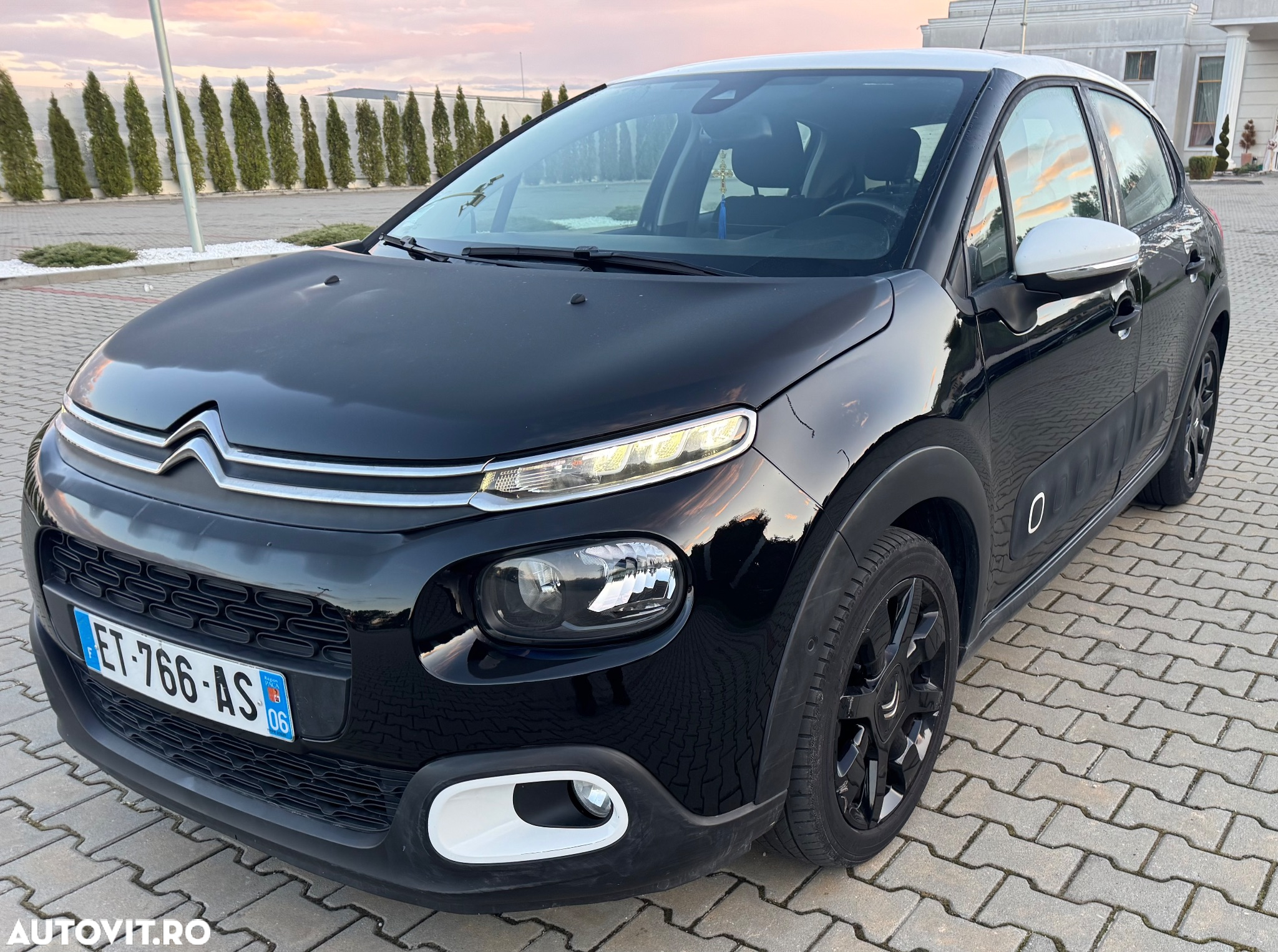 Citroën C3 PureTech 130 Stop & Start EAT6 OPF MAX - 4
