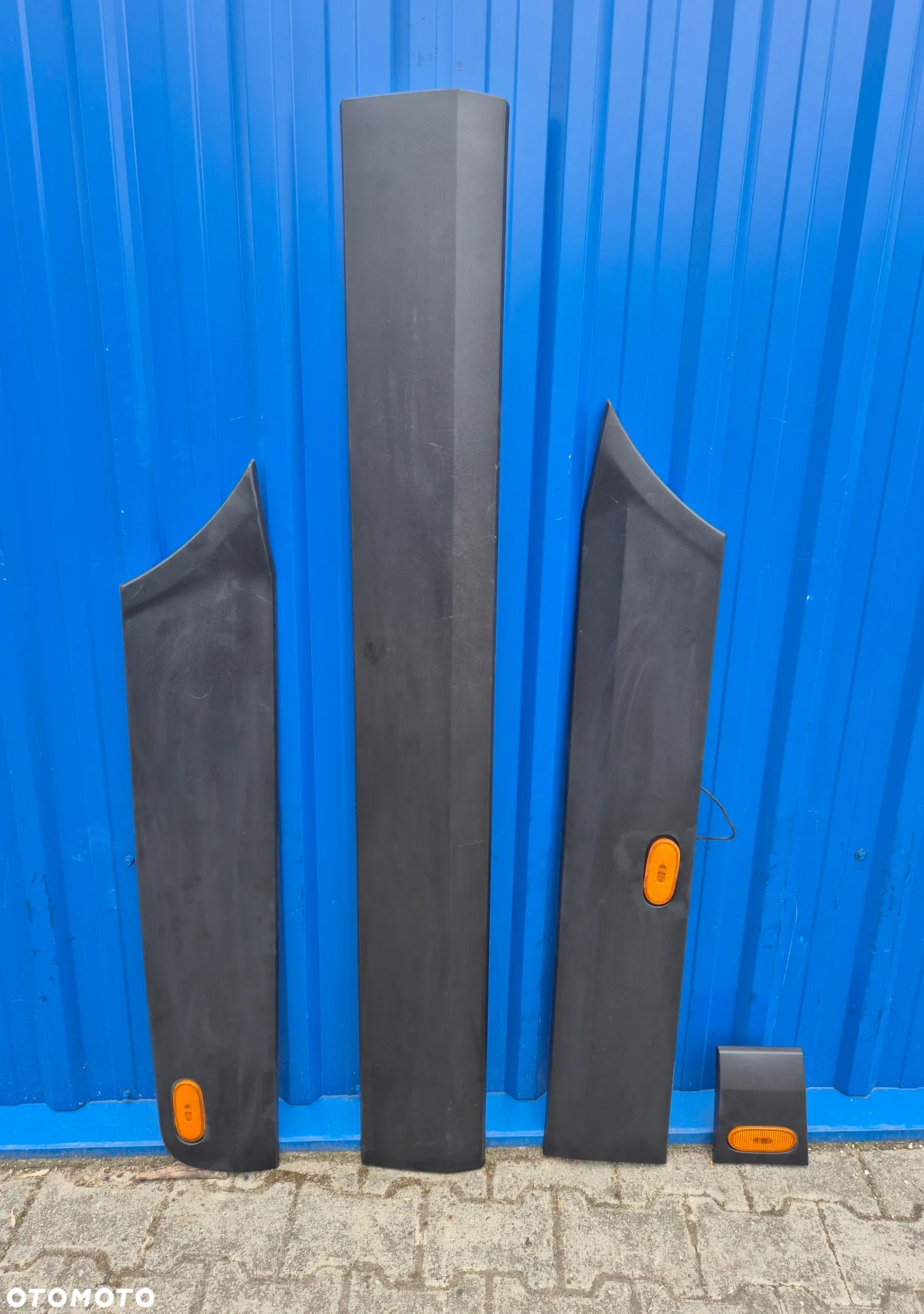 LISTWA LISTWY ZEWNĘTRZNE MB SPRINTER 906 MAX A9066901762/0862/2062/1962/3362 - 2