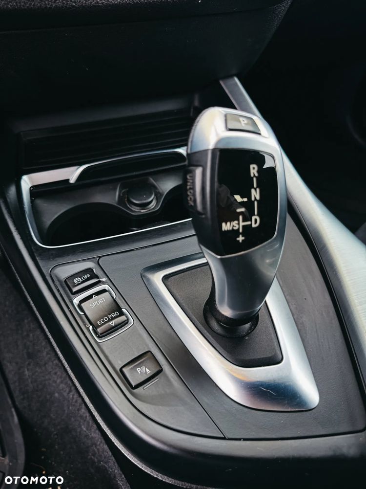 BMW Seria 1 118i M Sport Shadow - 14