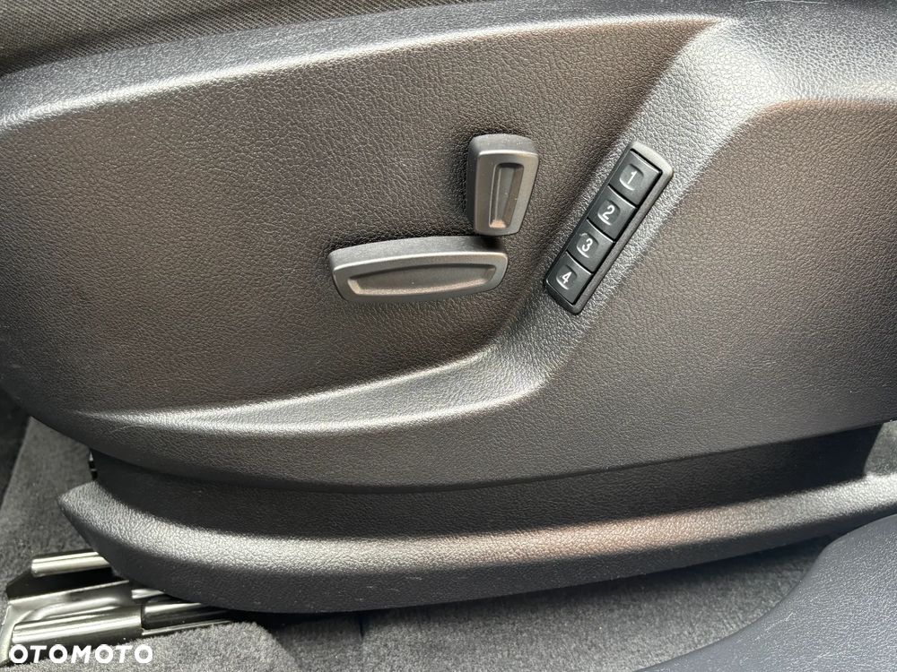 Ford S-Max 2.0 TDCi DPF Business Edition - 20