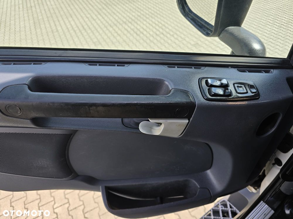 Scania P 360 6x4 - 2