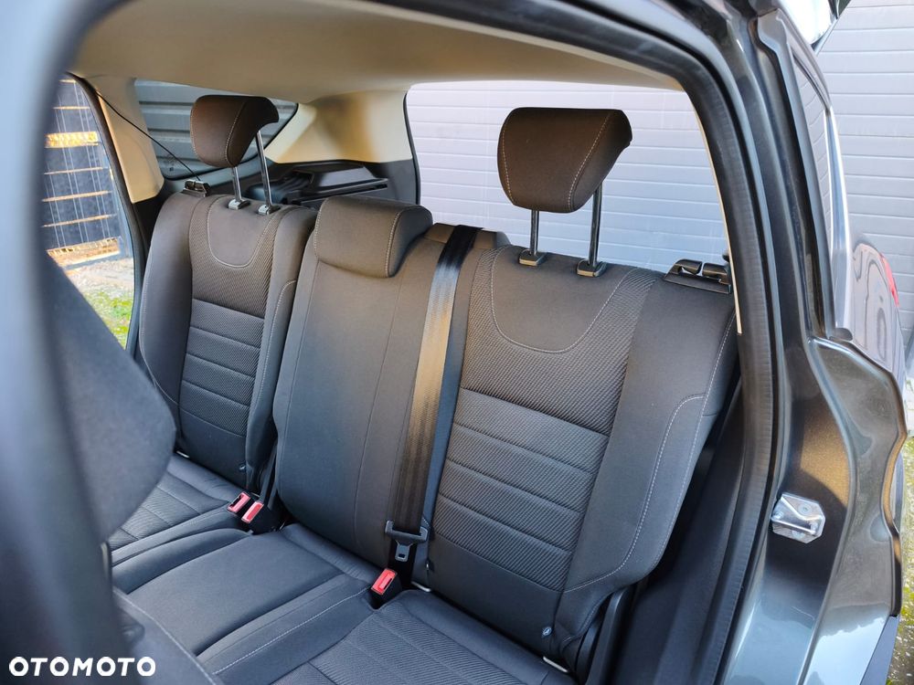 Ford Kuga - 20