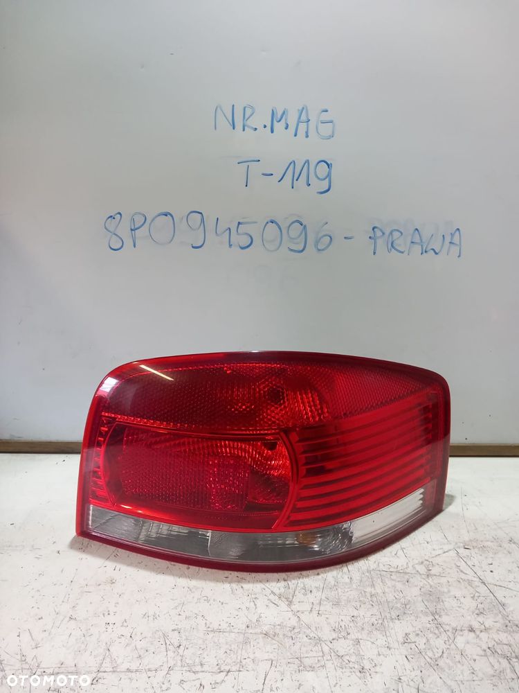 LAMPA PRAWA TYŁ AUDI A3 8P 8P0945096 - 2