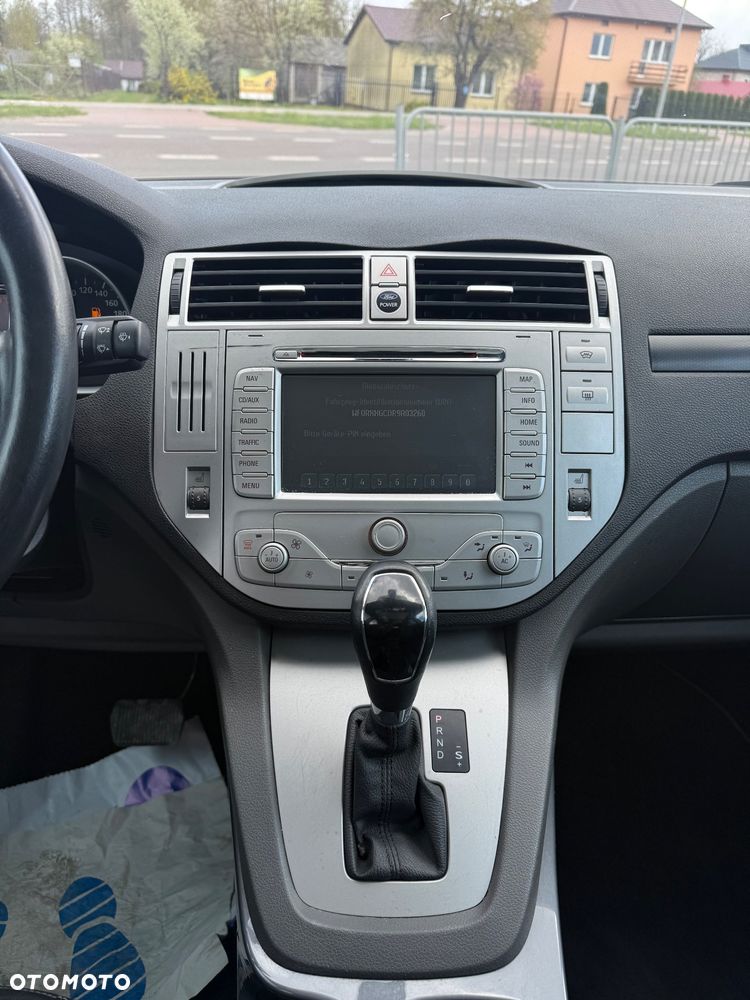 Ford Kuga 2.5 4x4 Titanium - 13