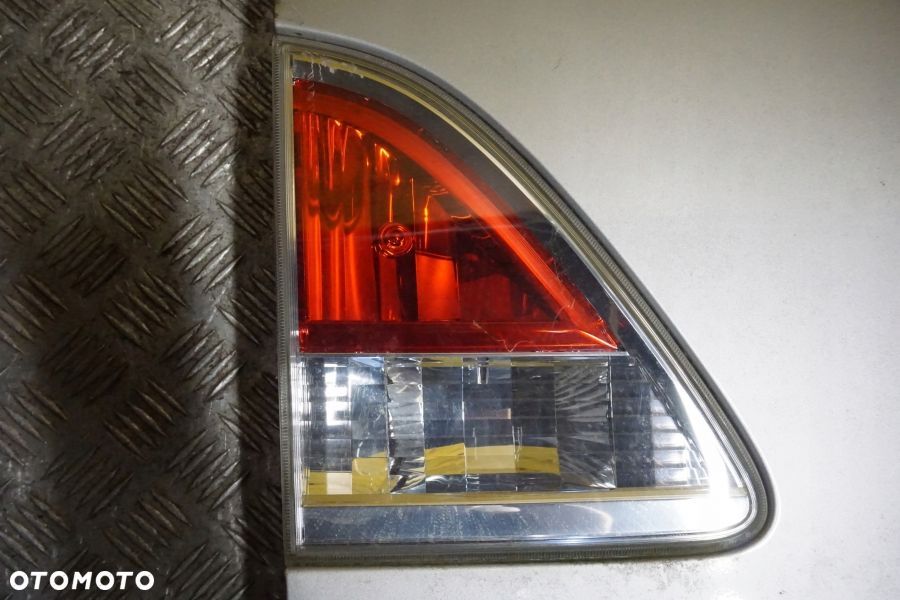 MAZDA BT50 BT-50 2016 2017 - Klapa Tylna Bagażnika Burta Tył Lampa USA - 8