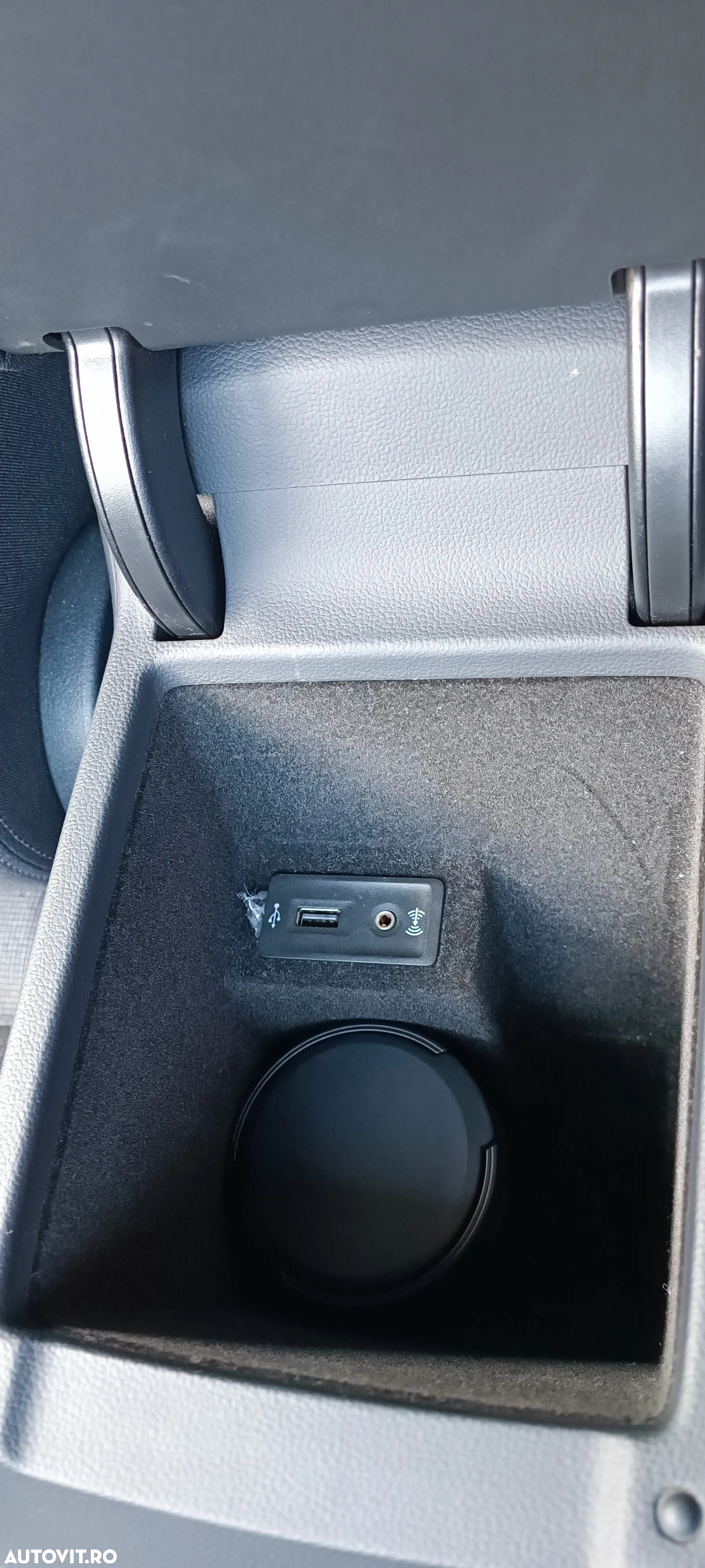 Volkswagen Passat Variant 2.0 TDI DSG 4Motion Highline - 8