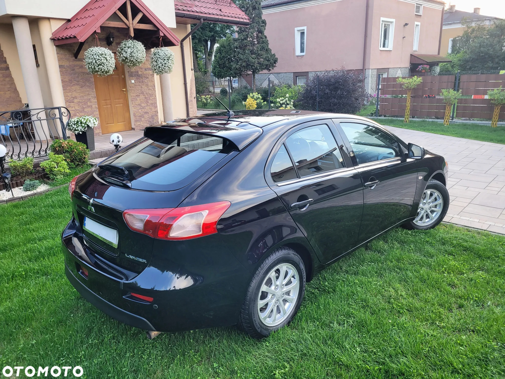 Mitsubishi Lancer 1.6 Invite - 4