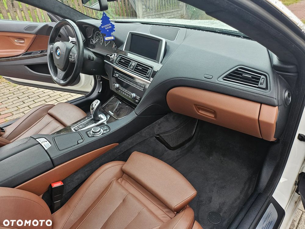 BMW Seria 6 650i xDrive - 27