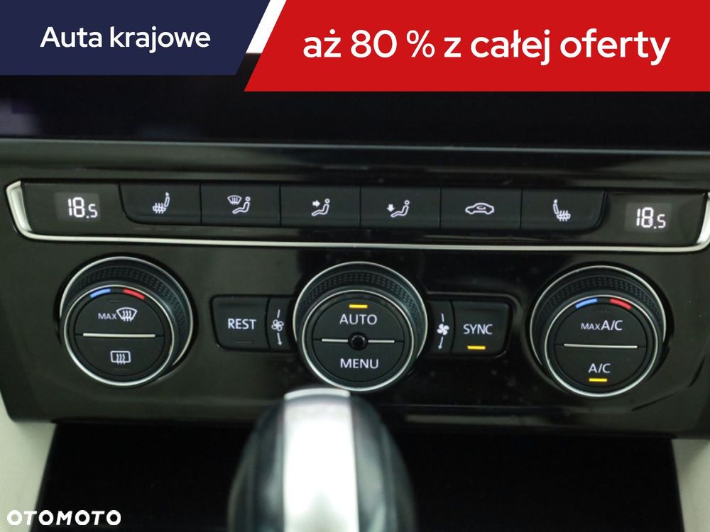 Volkswagen Passat - 12