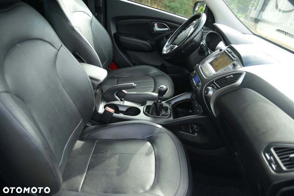 Hyundai ix35 2.0 CRDi 4WD Premium - 16