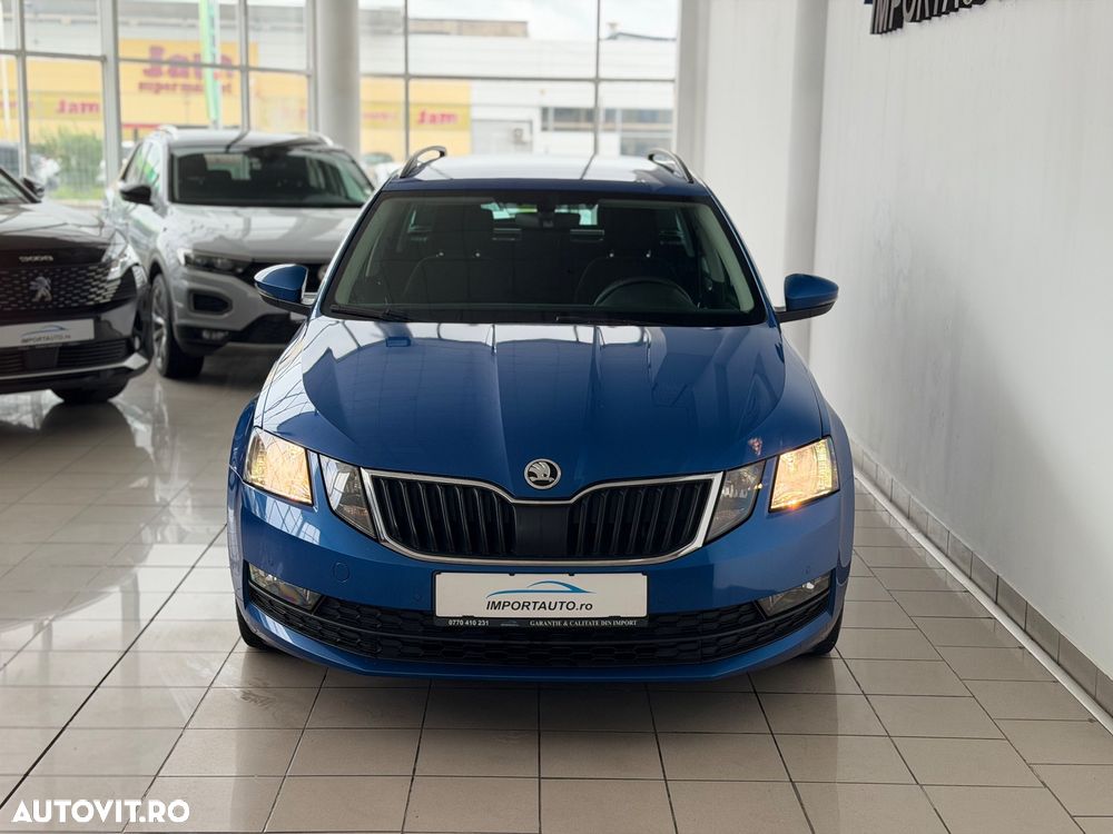 Skoda Octavia 1.6 TDI DSG Ambition - 3