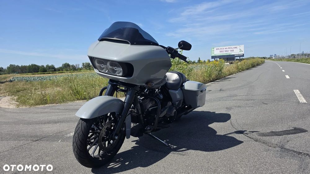 Harley-Davidson Touring Road Glide - 4