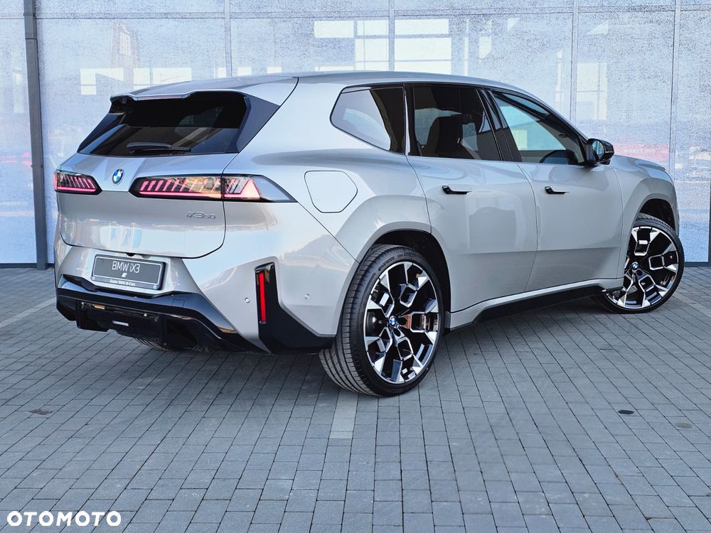 BMW iX3 - 6