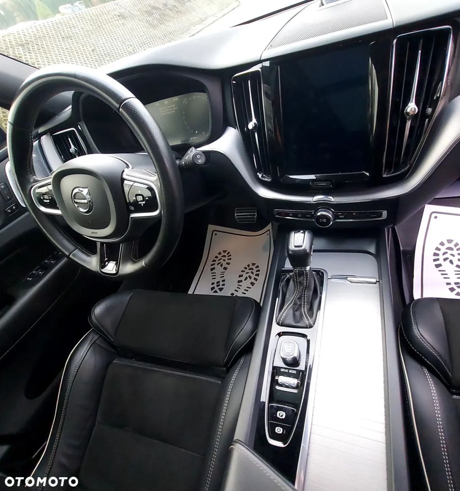 Volvo XC 60 ver-t6-awd-r--design - 29