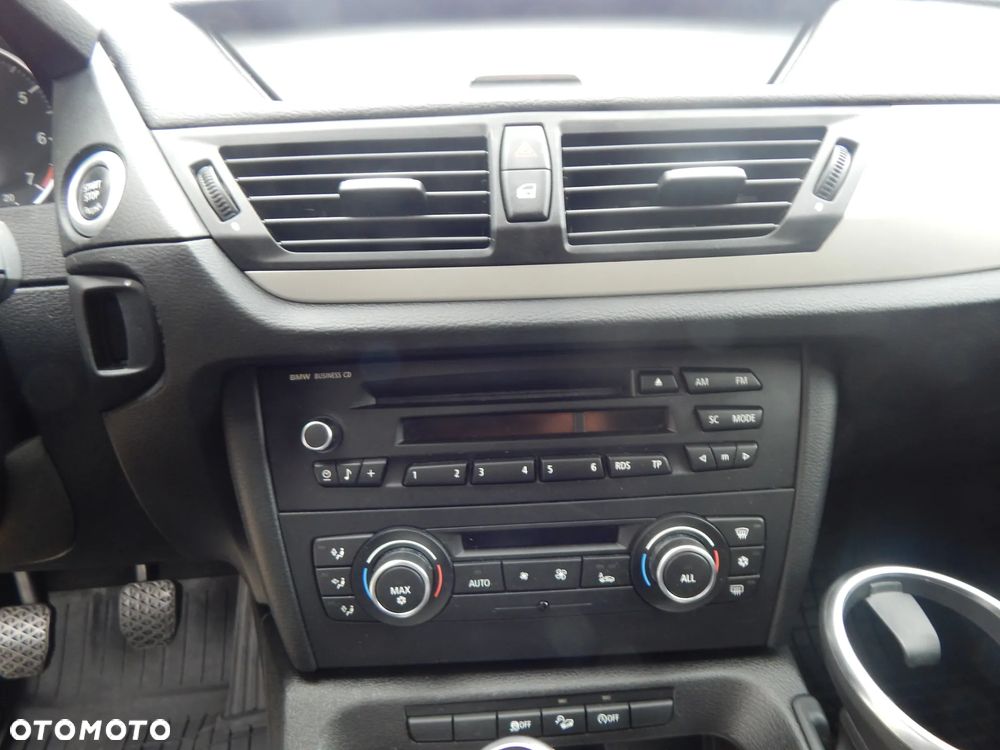 BMW X1 xDrive20i - 18