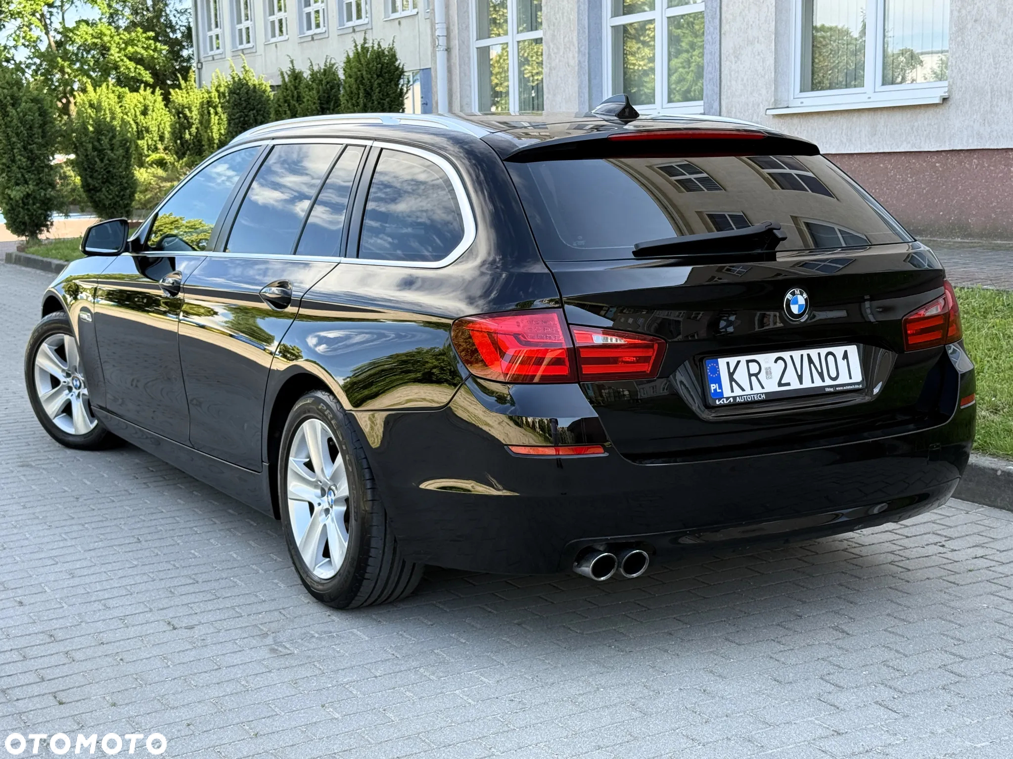 BMW Seria 5 520d Touring - 4