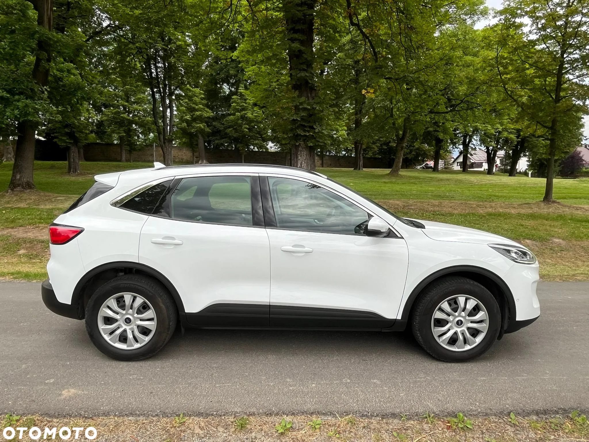 Ford Kuga - 9
